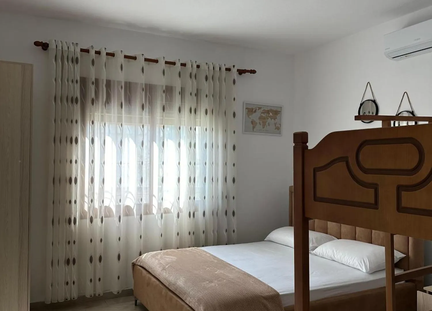 Davide'S Guesthouse Vlorë